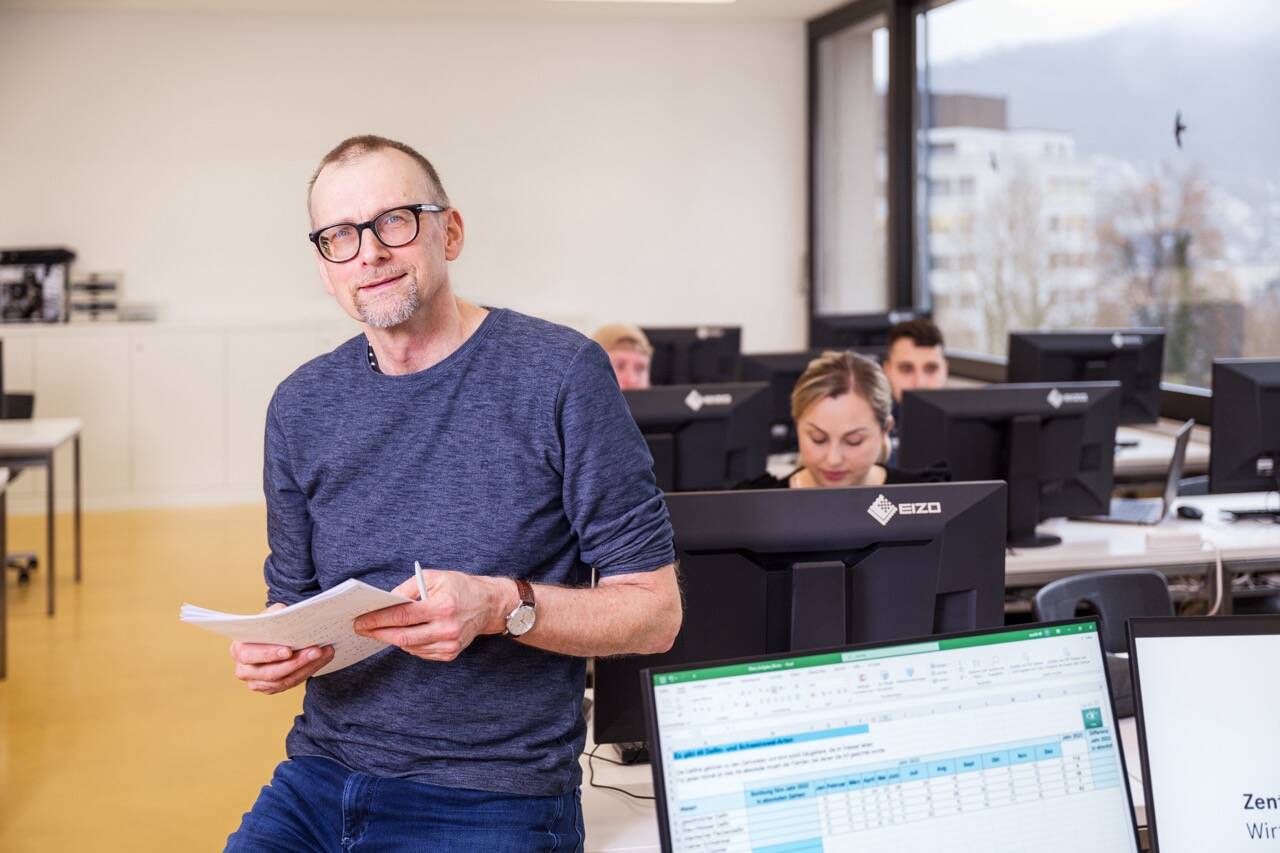 Hero-Microsoft-Office